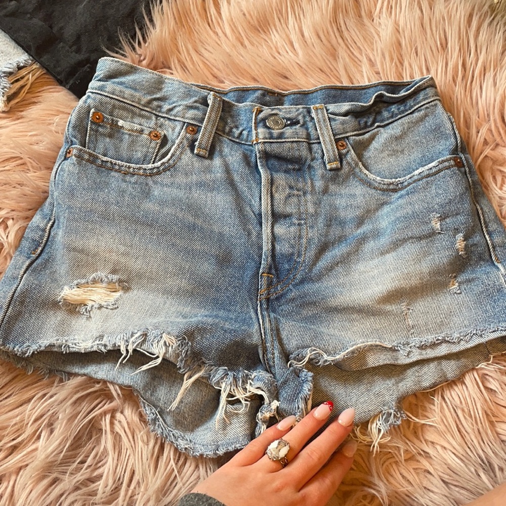 levi’s denim shorts